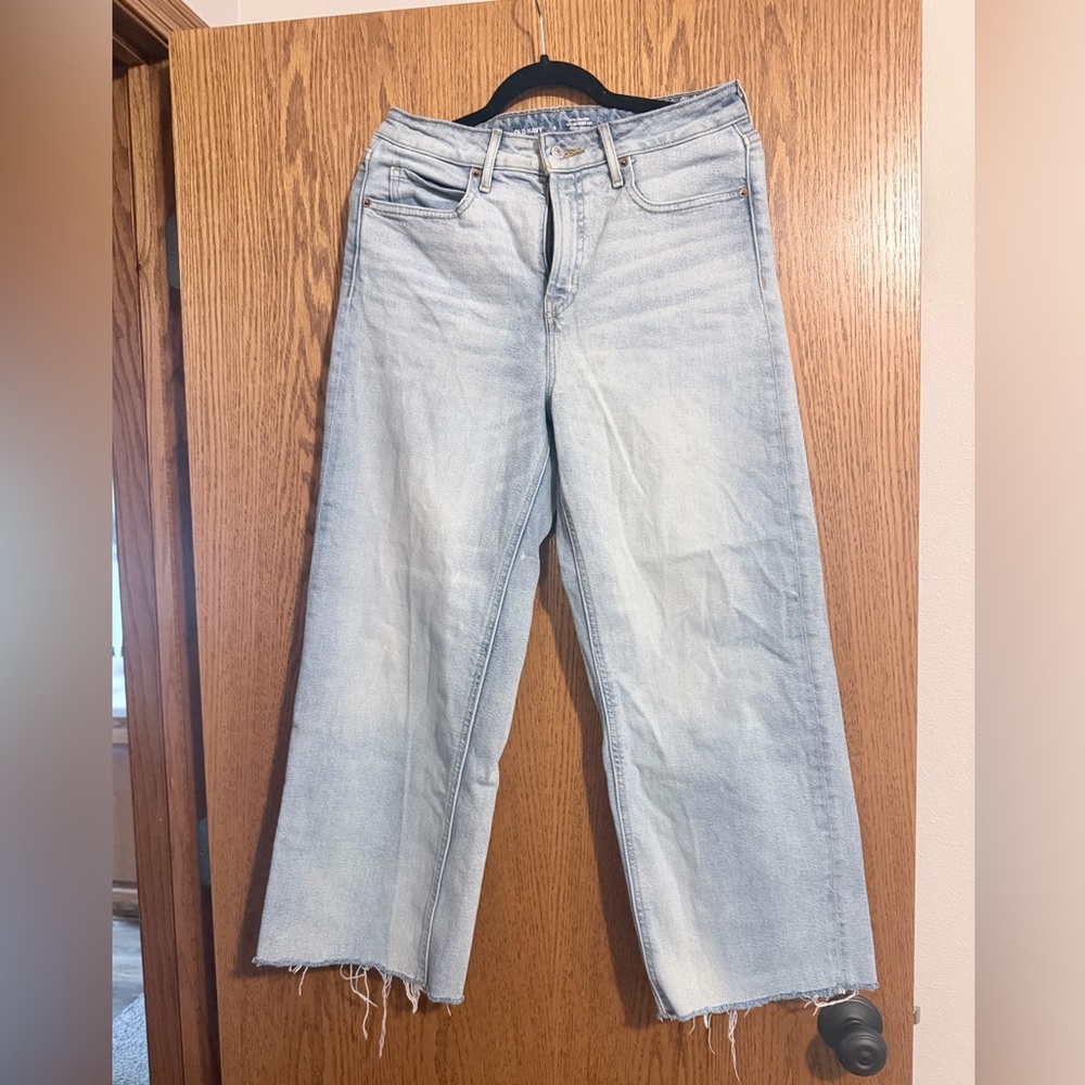 Old Navy Light Blue Straight-Leg Jeans